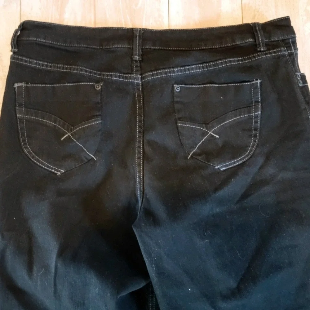 Chico's 3 Platinum Denim Black Bermuda‎ Shorts Contrast Stitch  XL Beach Jeans